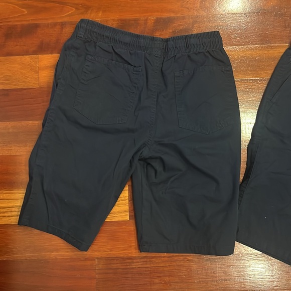 Cat and Jack Navy blue drawstring  shorts size Large 2 pairs - Picture 3 of 3
